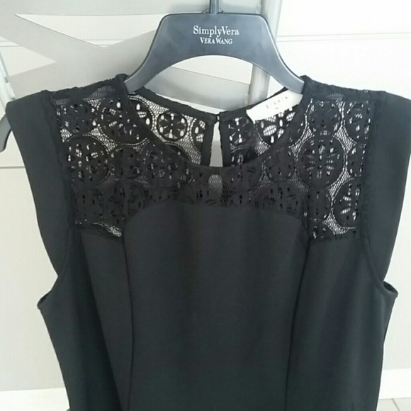 Black dress with lace - Picture 2 of 4